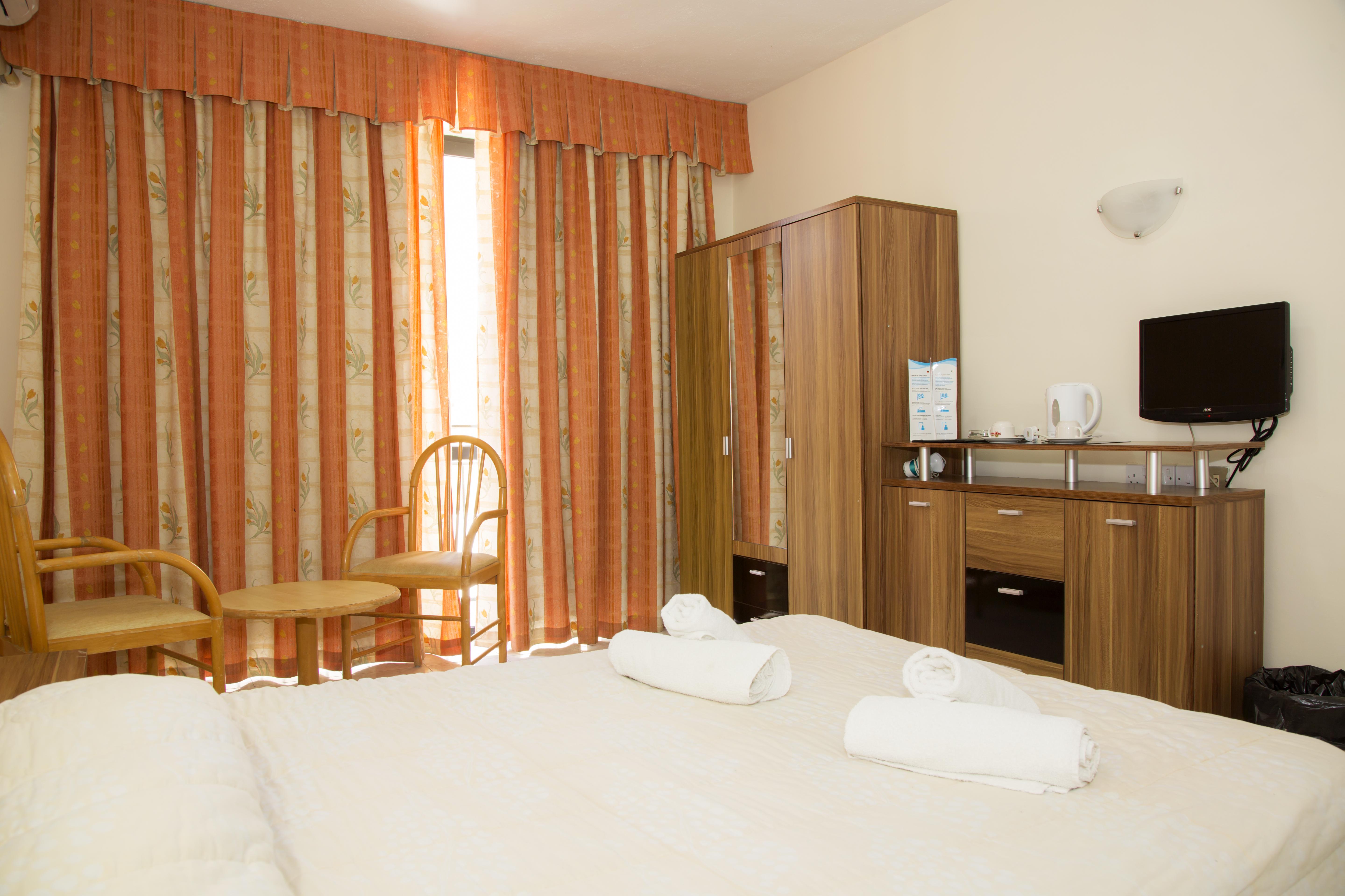 Relax Inn Hotel St. Paul's Bay Exterior foto