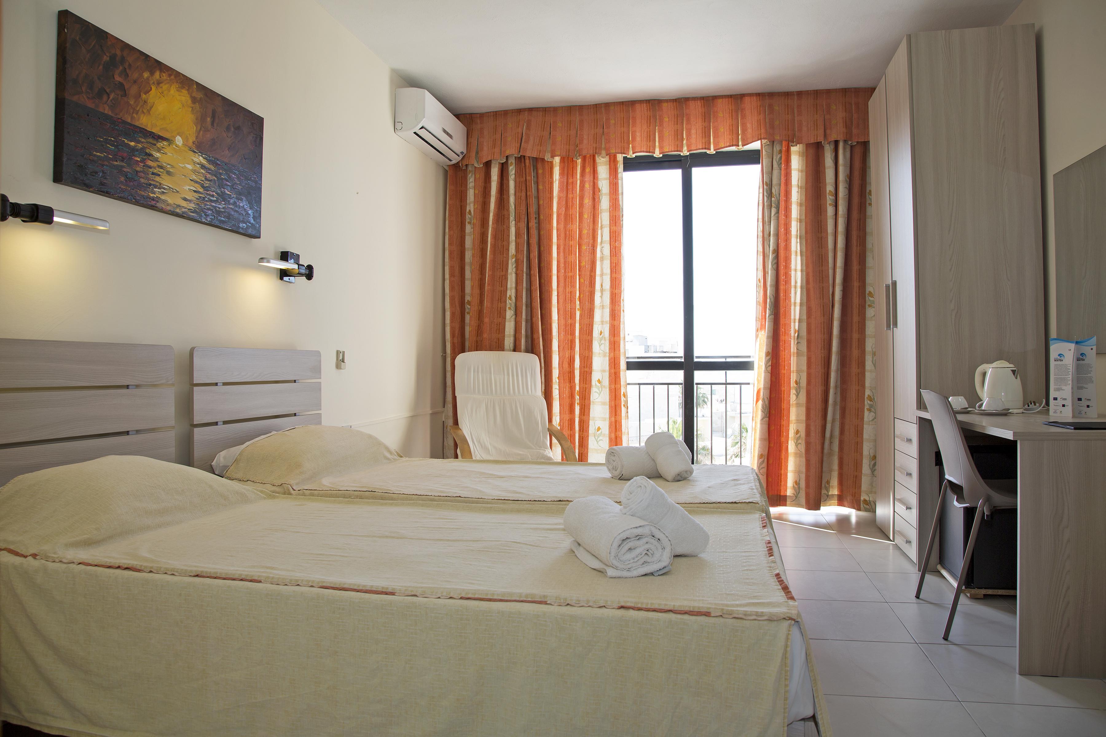 Relax Inn Hotel St. Paul's Bay Exterior foto