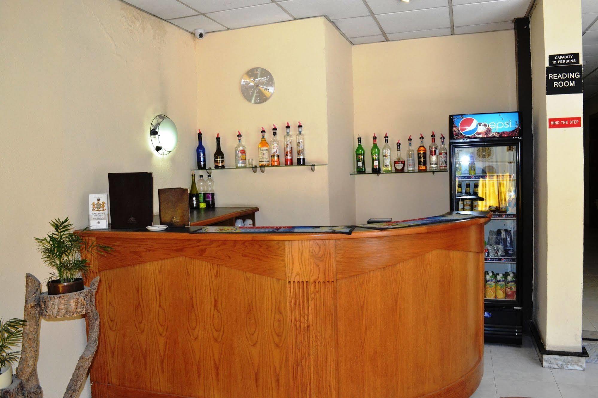 Relax Inn Hotel St. Paul's Bay Exterior foto